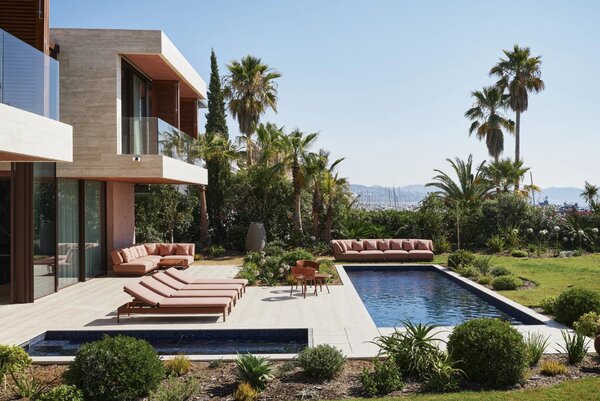 Maison 6 pièces 470 m² · à Front de · 470 m² · 5 000 000 €