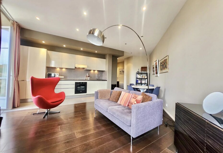 MENTON - CENTRE VILLE - MAGNIFIQUE 2 PIÈCES DE 55m² + CAVE