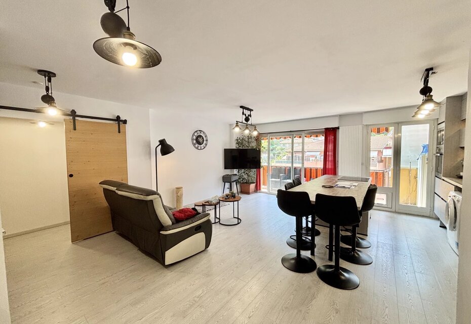 MENTON - BEAU 4 PIÈCES 82m² + STATIONNEMENT ET CAVE