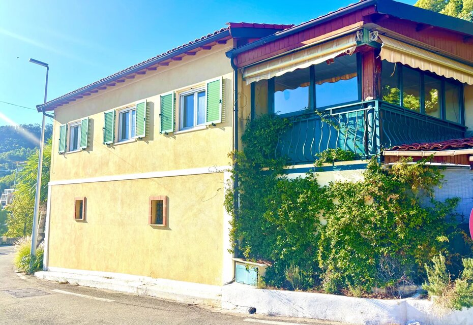 Èze – Casa di 110m² con vista mare e colline, con due posti auto