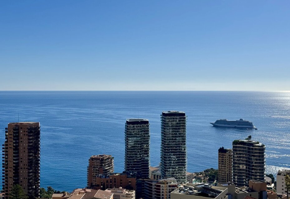 Dernier étage – 3 pièces à rénover avec vue mer et garage