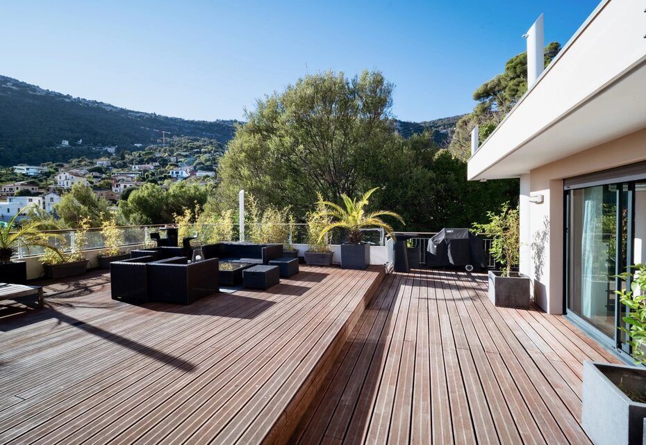 Beausoleil Moyenne corniche, magnifique appartement penthouse 4 pièces meublé