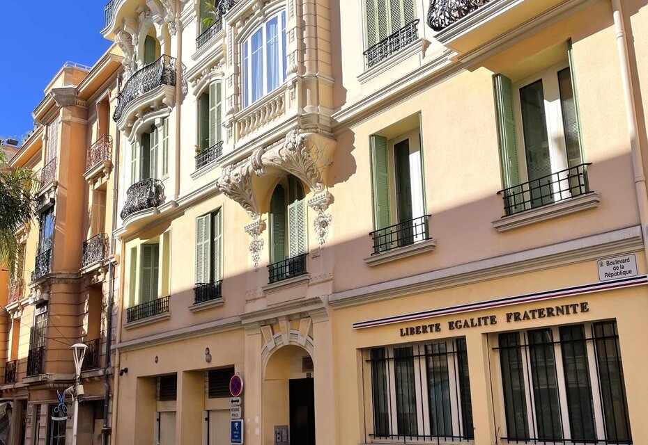 Furnished 3-Bedroom Apartment in the City Center