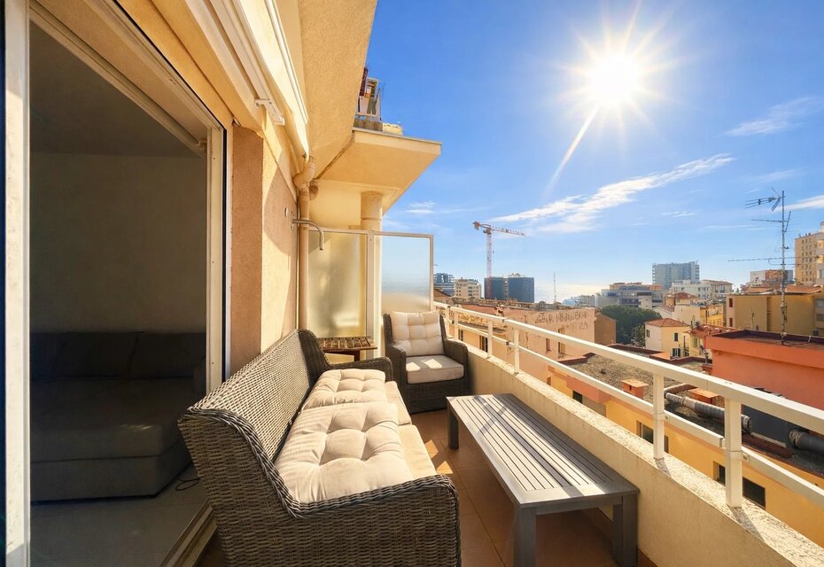 Spacieux 2 pièces de 50m² Beausoleil frontière Monaco avec Cave et Garage