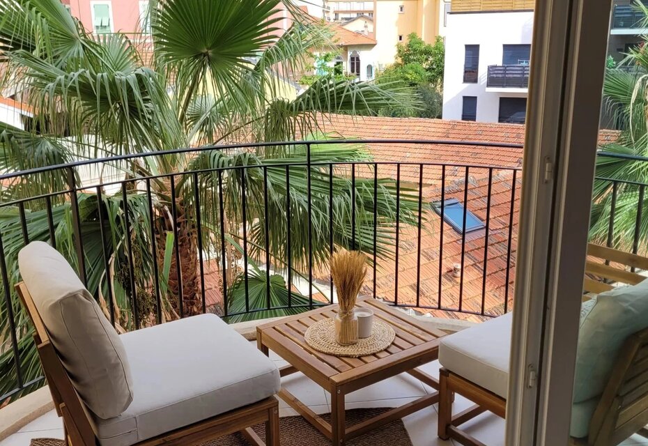 Menton Centre – 2 Pièces en Résidence de 2011 - Vendu Loué