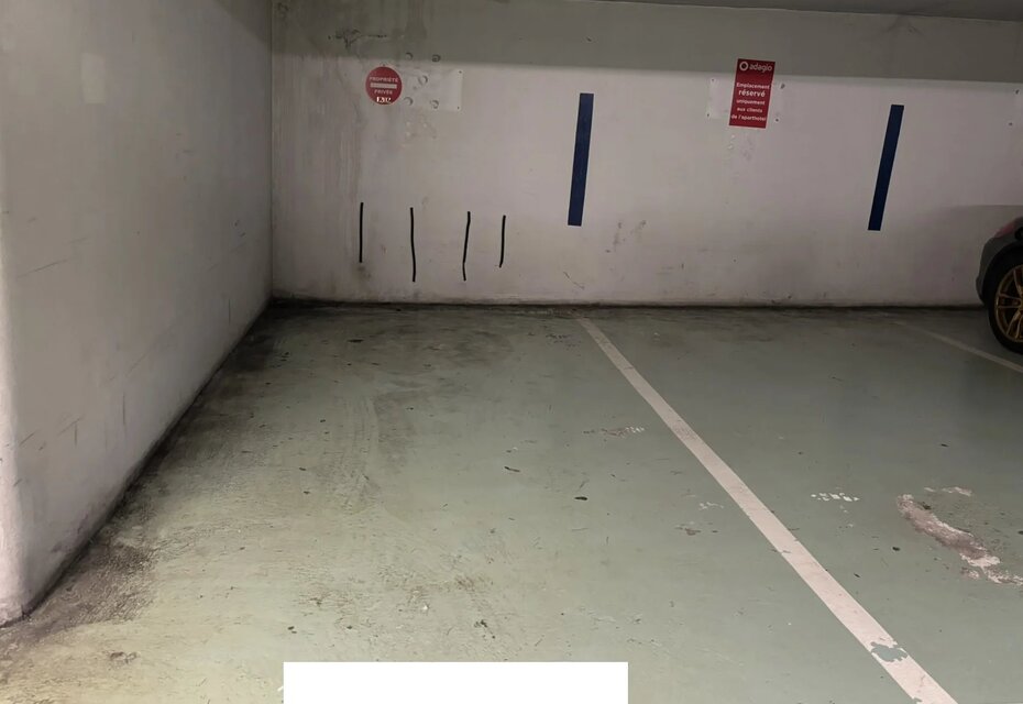 Beausoleil city center - car park space